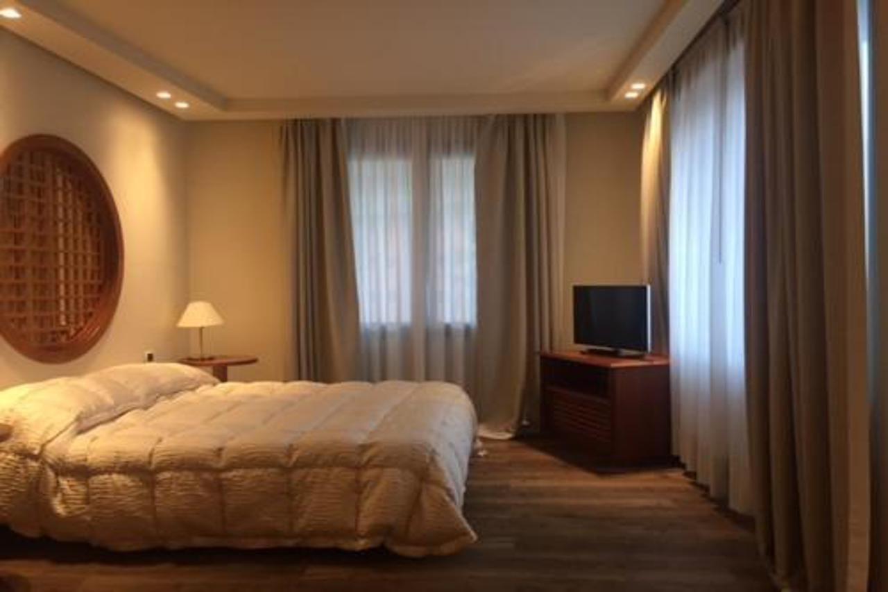 Hostellerie Du Cheval Blanc Аоста Екстер'єр фото