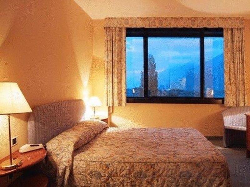 Hostellerie Du Cheval Blanc Аоста Екстер'єр фото