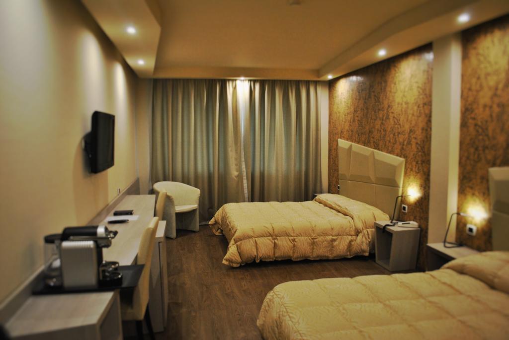 Hostellerie Du Cheval Blanc Аоста Екстер'єр фото