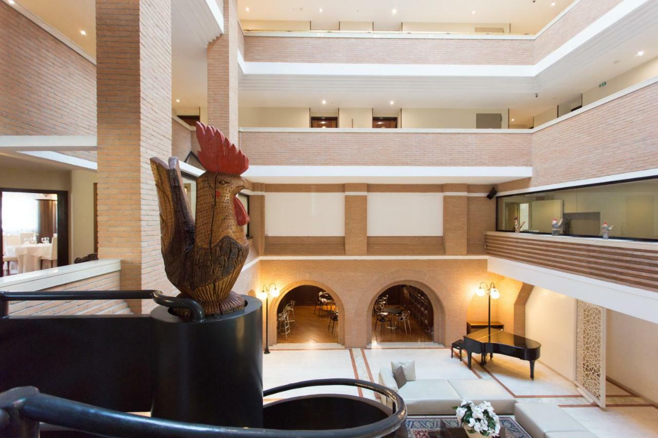 Hostellerie Du Cheval Blanc Аоста Екстер'єр фото