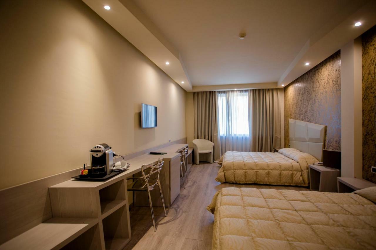 Hostellerie Du Cheval Blanc Аоста Екстер'єр фото